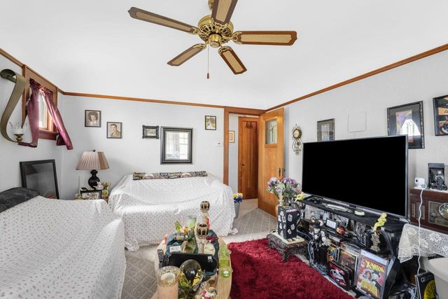2923 College AVENUE, Milwaukee, WI 53221