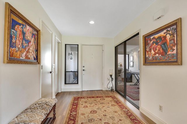 5661 SE Foxcross Place, Stuart, FL 34997