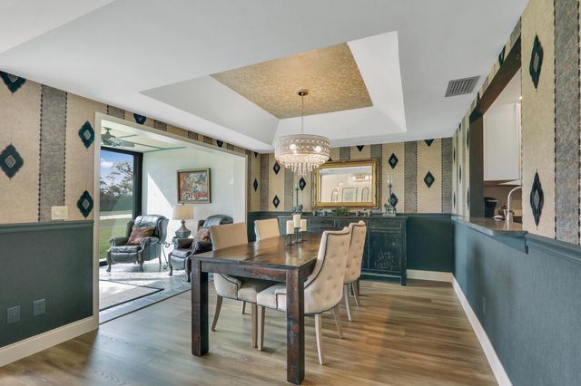 5661 SE Foxcross Place, Stuart, FL 34997