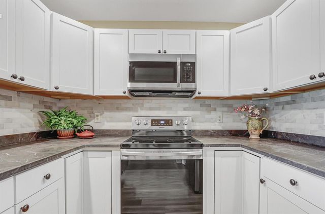 5661 SE Foxcross Place, Stuart, FL 34997