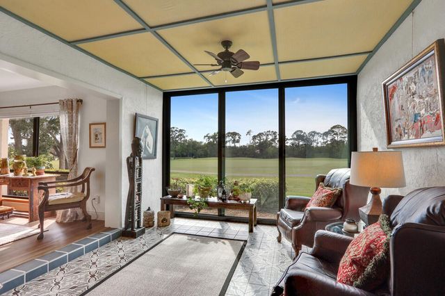 5661 SE Foxcross Place, Stuart, FL 34997