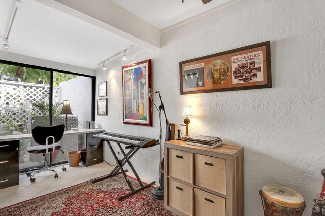 5661 SE Foxcross Place, Stuart, FL 34997