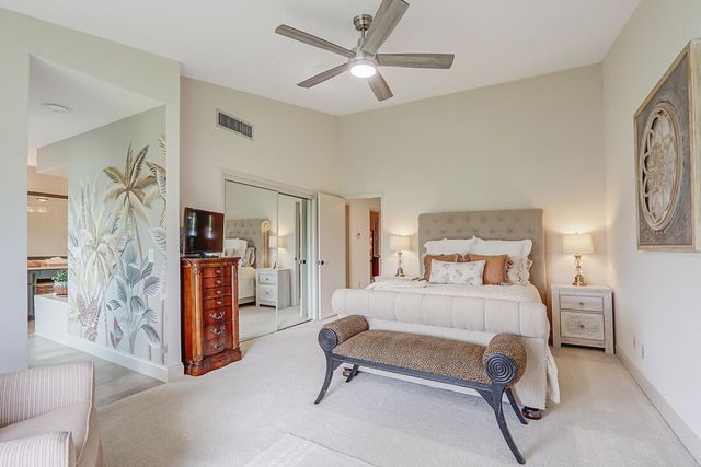 5661 SE Foxcross Place, Stuart, FL 34997