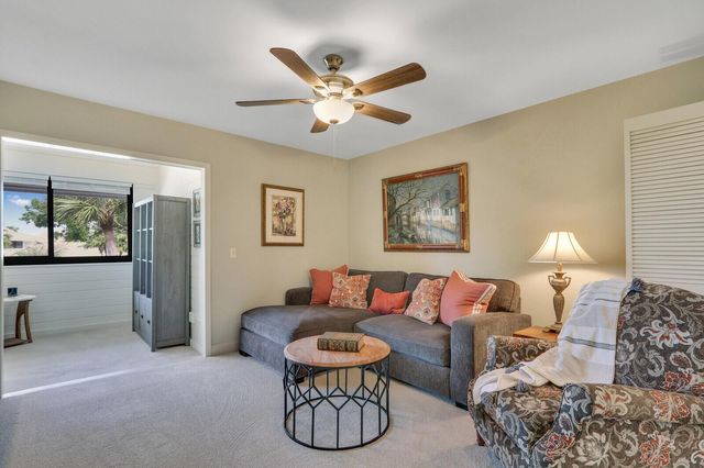 5661 SE Foxcross Place, Stuart, FL 34997