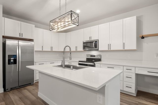 1833 W Windflower Ct, Spokane, WA 99208