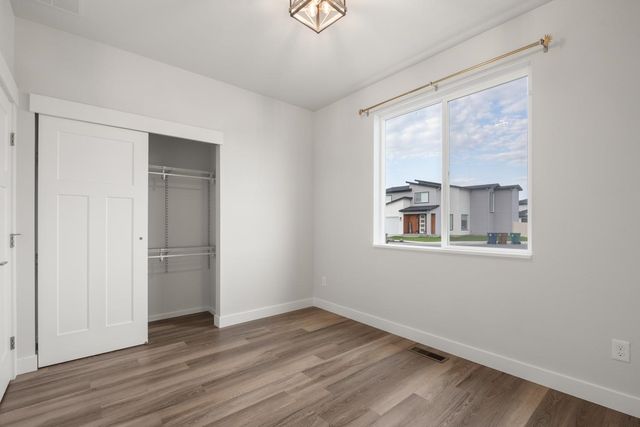 1833 W Windflower Ct, Spokane, WA 99208