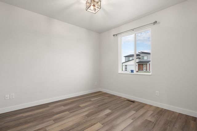 1833 W Windflower Ct, Spokane, WA 99208