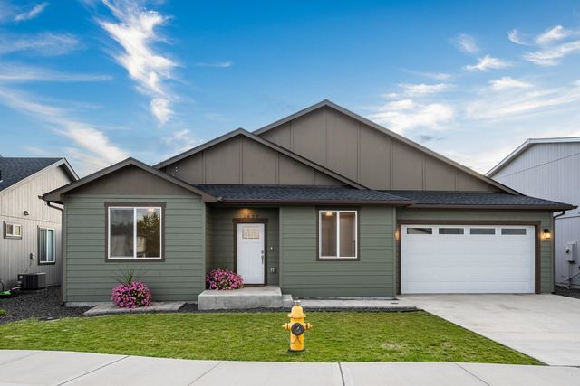1833 W Windflower Ct, Spokane, WA 99208