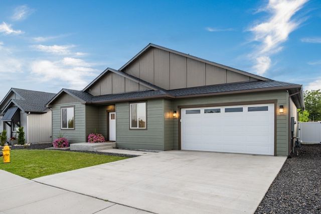 1833 W Windflower Ct, Spokane, WA 99208