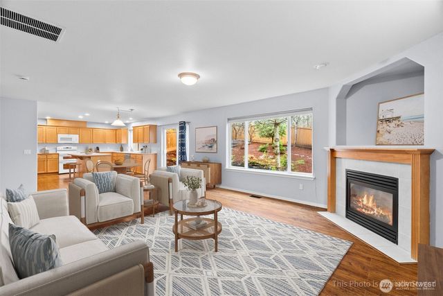 3901 Cooper Crest Drive NW, Olympia, WA 98502