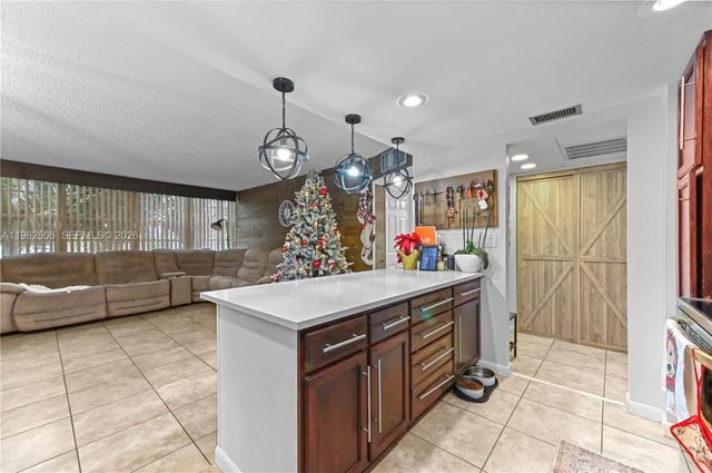 2761 Taft St 110, Hollywood, FL 33020