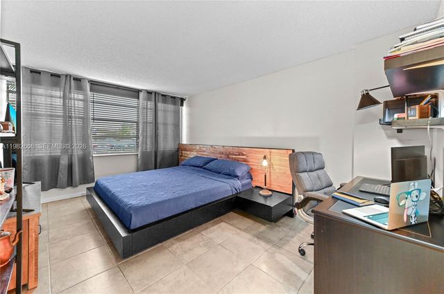 2761 Taft St 110, Hollywood, FL 33020