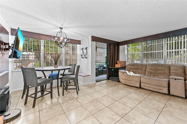 2761 Taft St 110, Hollywood, FL 33020