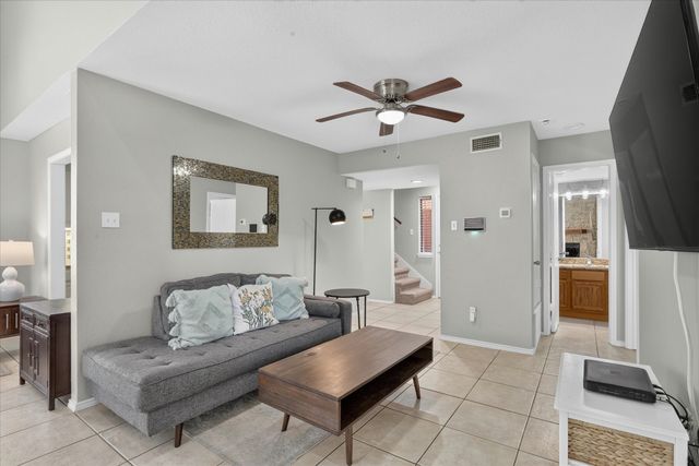 4 Cedar Lane, Bedford, TX 76021