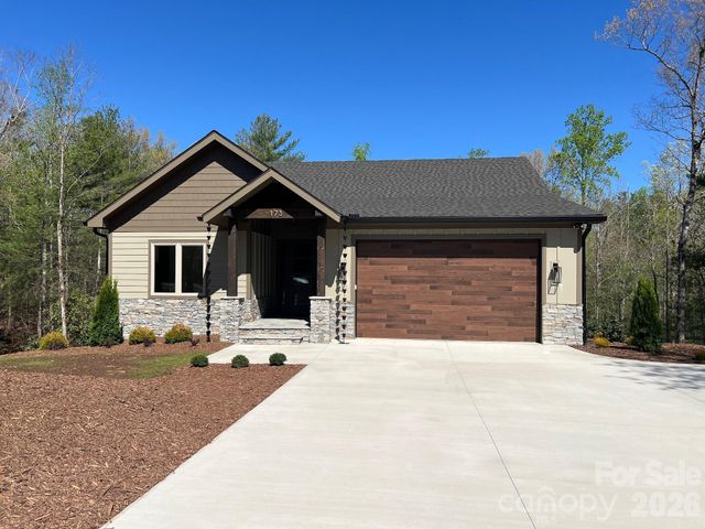 173 Waters Edge Drive, Nebo, NC 28761