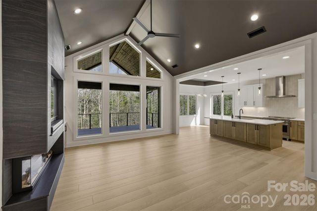 173 Waters Edge Drive, Nebo, NC 28761
