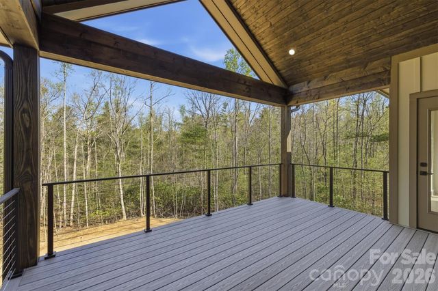 173 Waters Edge Drive, Nebo, NC 28761