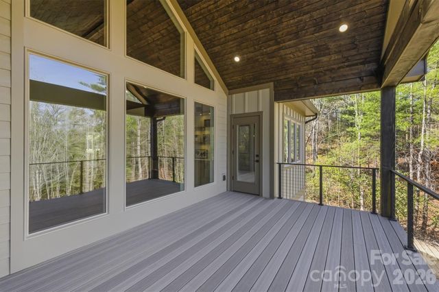 173 Waters Edge Drive, Nebo, NC 28761