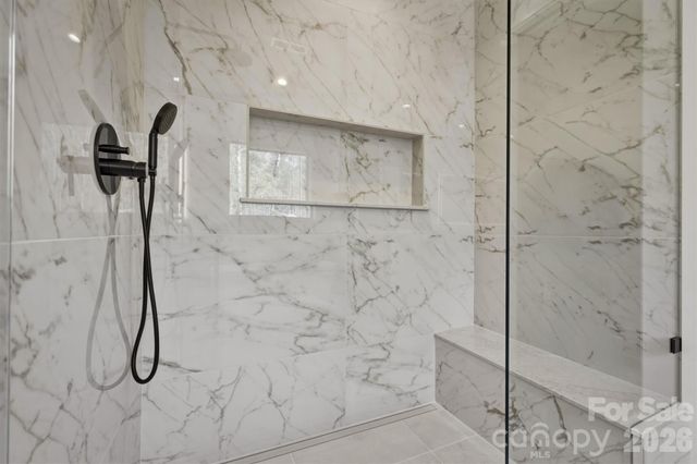 173 Waters Edge Drive, Nebo, NC 28761
