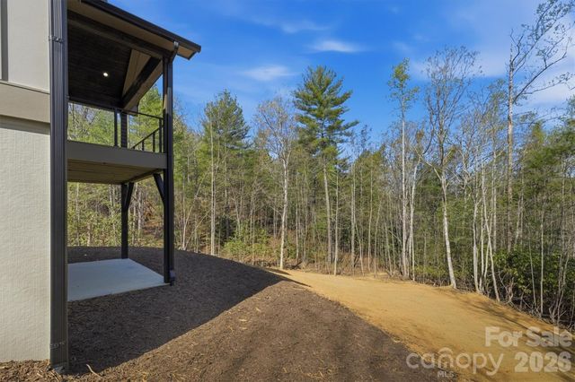 173 Waters Edge Drive, Nebo, NC 28761