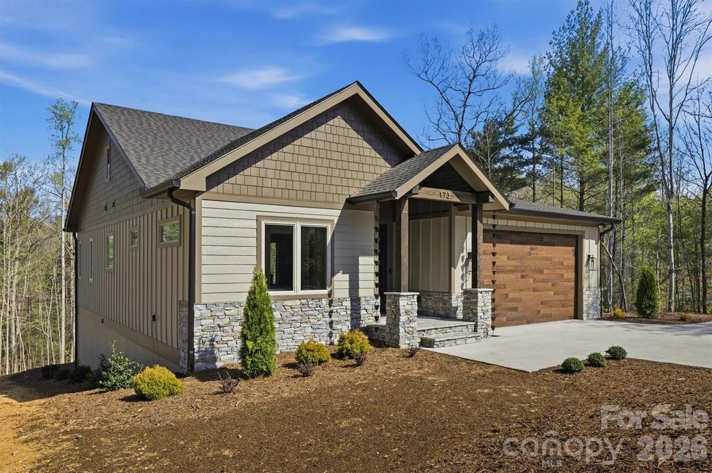 173 Waters Edge Drive, Nebo, NC 28761