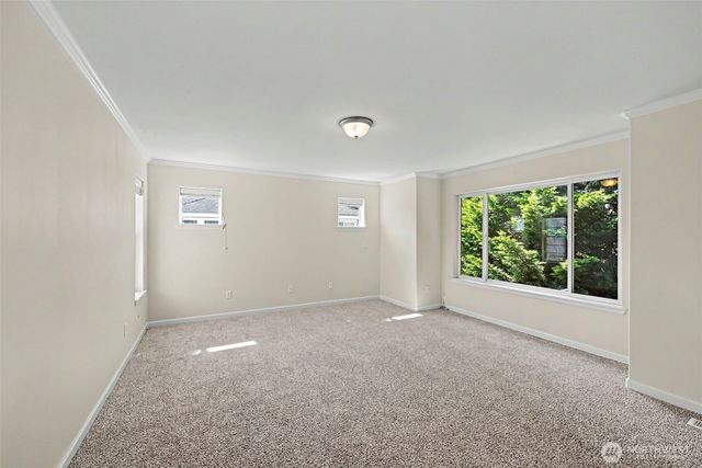 4129 NE 9th Place, Renton, WA 98059