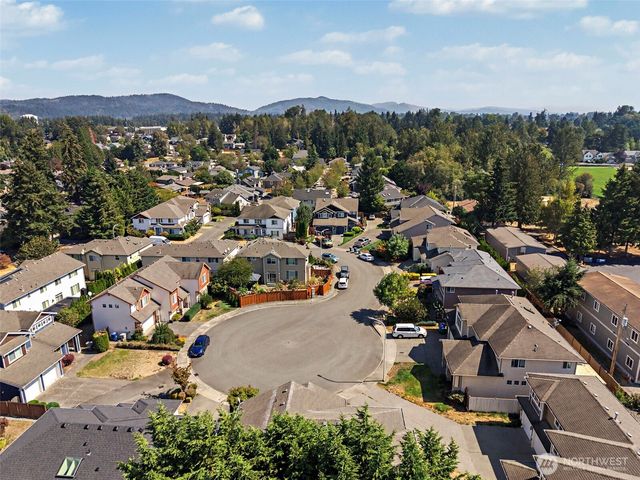 4129 NE 9th Place, Renton, WA 98059