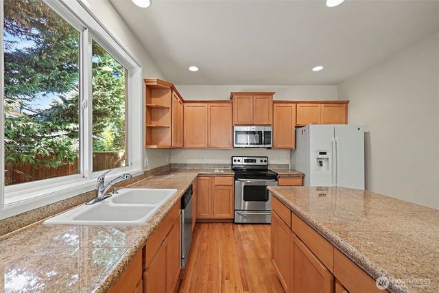 4129 NE 9th Place, Renton, WA 98059