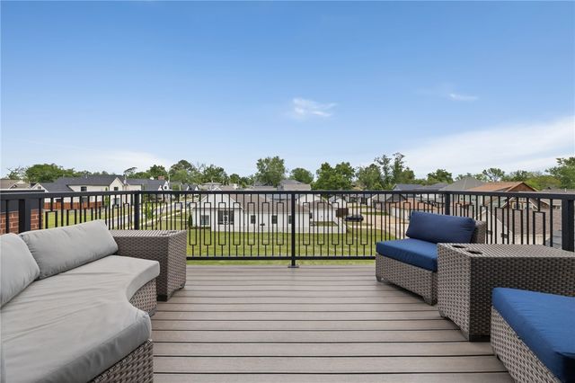 529 SW 5th Street, Bentonville, AR 72712