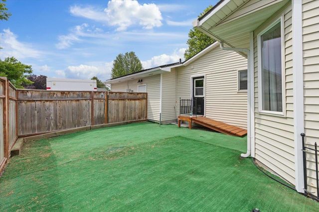 3924 N SUNDERLAND Ct, Spokane Valley, WA 99206