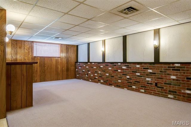 17370 Old Jamestown Road, Florissant, MO 63034