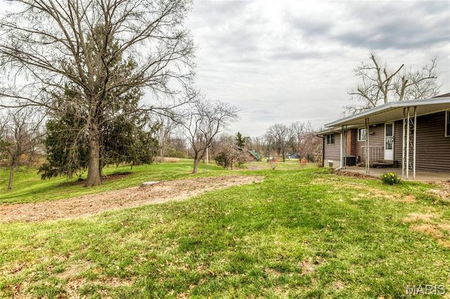 17370 Old Jamestown Road, Florissant, MO 63034