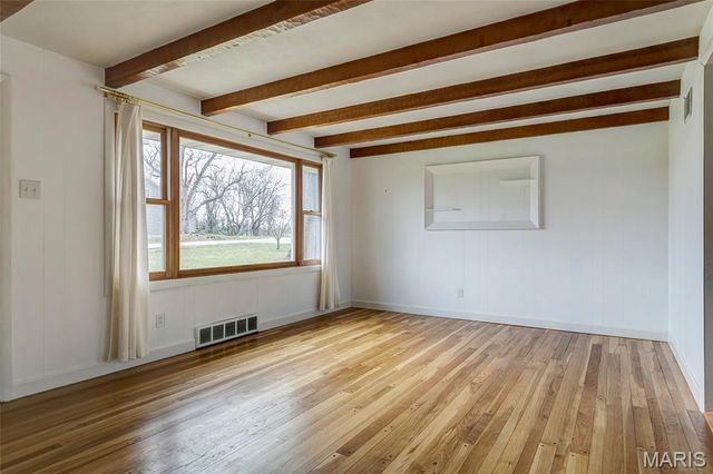 17370 Old Jamestown Road, Florissant, MO 63034