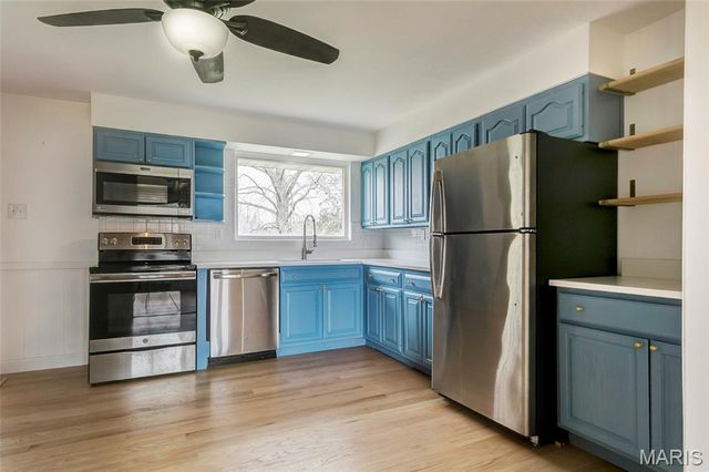 17370 Old Jamestown Road, Florissant, MO 63034