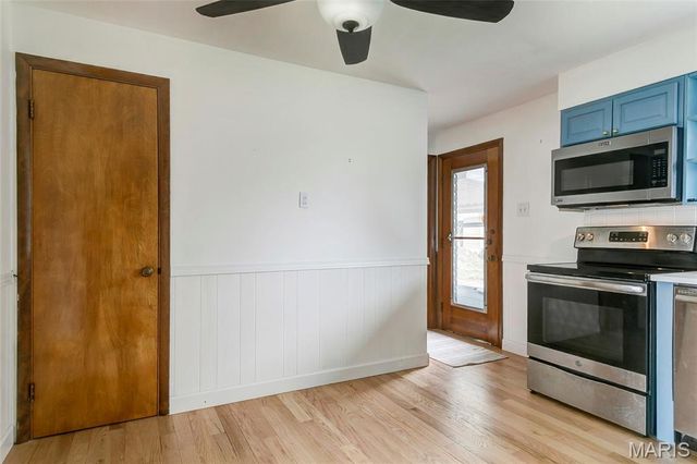 17370 Old Jamestown Road, Florissant, MO 63034