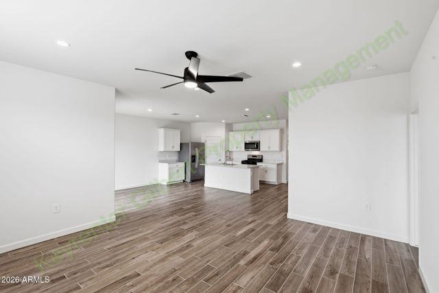 2925 W SIMONE Avenue, Apache Junction, AZ 85120