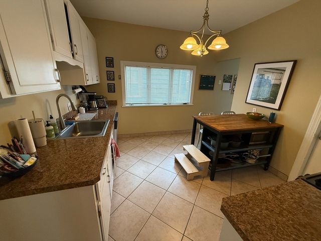 65 Rogers Ave 2, Somerville, MA 02144