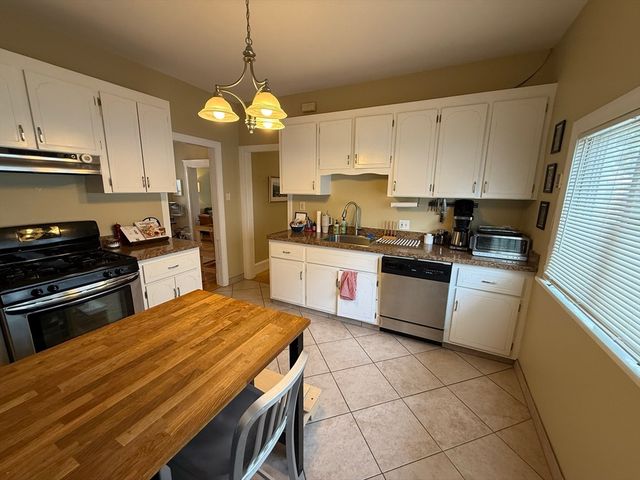 65 Rogers Ave 2, Somerville, MA 02144