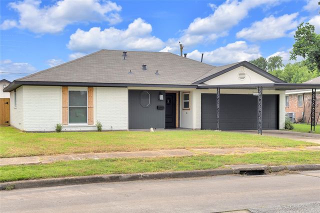 10938 Fleming Drive, Houston, TX 77013