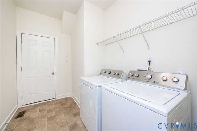 11224 Hill Ridge Ct, Ashland, VA 23005