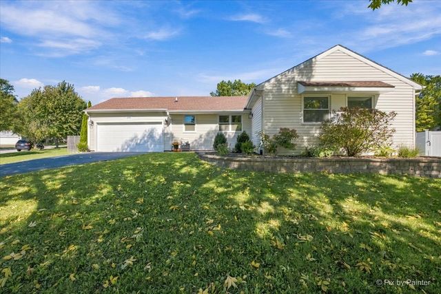 1744 Bucknell Court, Naperville, IL 60565