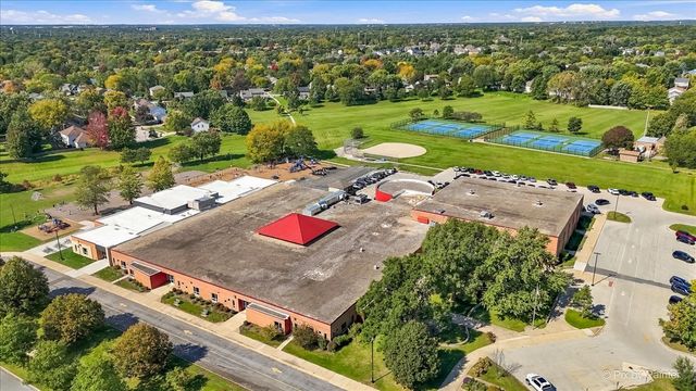 1744 Bucknell Court, Naperville, IL 60565