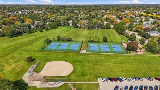 1744 Bucknell Court, Naperville, IL 60565