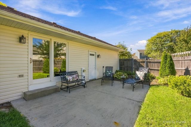 1744 Bucknell Court, Naperville, IL 60565