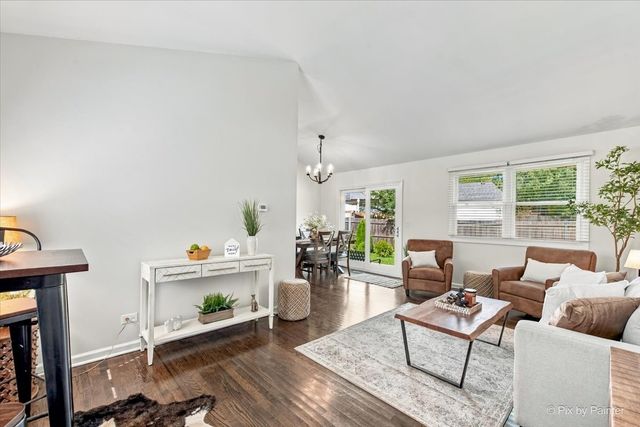 1744 Bucknell Court, Naperville, IL 60565