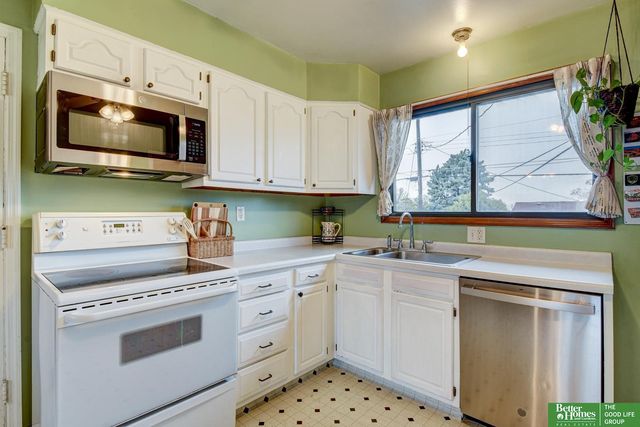 4542 Vinton Street, Omaha, NE 68106