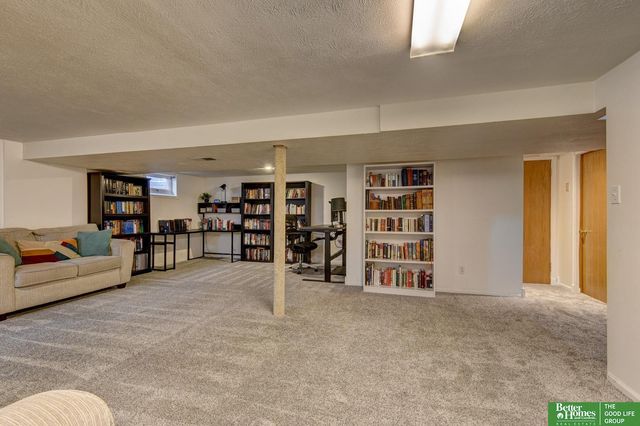 4542 Vinton Street, Omaha, NE 68106