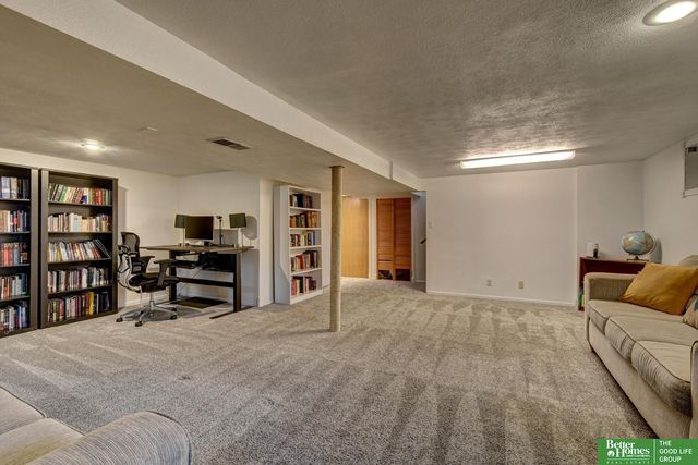 4542 Vinton Street, Omaha, NE 68106