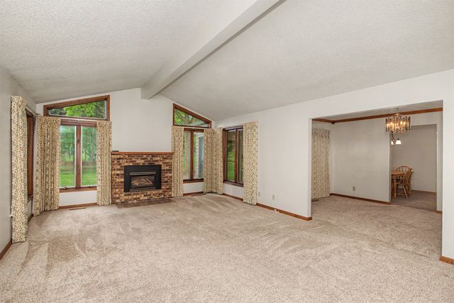 2126 Buchanan Drive, Ames, IA 50010