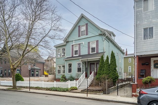 44 Albion St A, Somerville, MA 02143